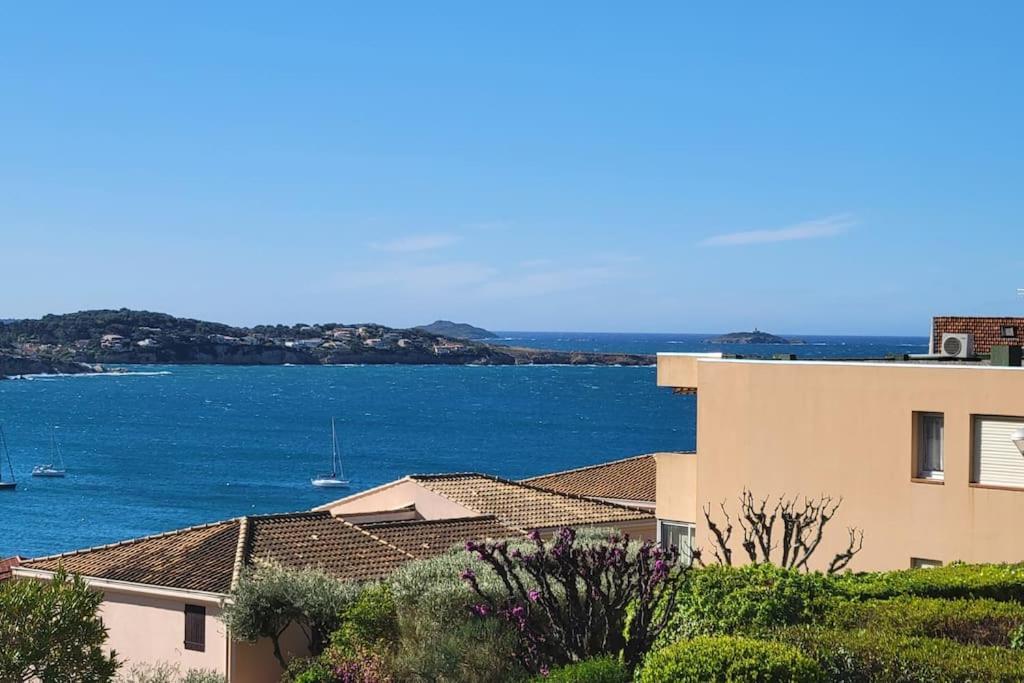 T2 Vue Mer Dans Residence Calme / T2 Sea View In A Quiet Residence Bandol Esterno foto